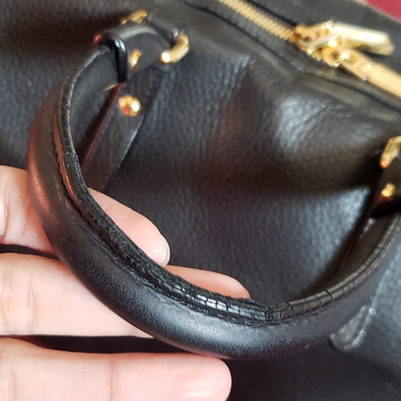 Versace Black and Gold Shoulder Bag - Picture 4 of 8